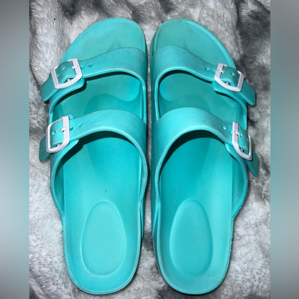 Women’s Mint Green Foam Slides